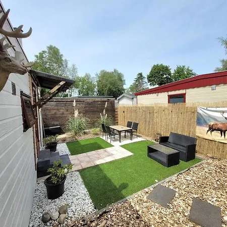 Kom Tot Rust In Chalet Het Edelhert! シャレー *